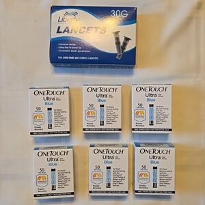 New One Touch Ultra Blue 6 Boxes 300 Test Strips Expired 100 Lancets 30G Glucose